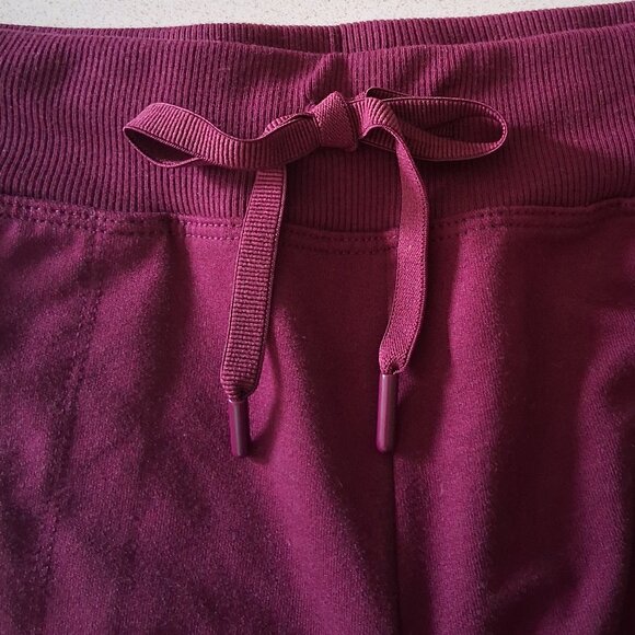 2 Pairs of Athletic Works Cotton/Poly Blend Workout Shorts Women's Size 12/14 - Picture 5 of 16